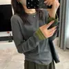 Otoño/Invierno 2026 Nuevo Estilo Coreano Holgado Adelgazante Versátil Casual Tejido de Punto Falso de Dos Piezas para Mujer Capa Base de Terciopelo para Mujer