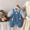 Conjunto de overol para niños y niñas, nueva moda de otoño, lindo conjunto de dos piezas de jeans de una pieza y camisa a cuadros, moderno