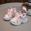 Zapatillas Deportivas Transpirables para Correr para Niños 2025 Verano Nuevas Zapatos para Niños Estilo Coreano para Niños Moda Versátiles Zapatos Tipo Papá para Niñas