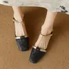 Sandálias com Fivela Sapatos Bordados Guofeng 43 Sapatos para Dança de Jazz Sandálias Comércio Exterior Baotou Traseira Grossa 31 Salto Médio Vazado