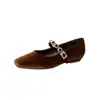 Versão em Pele de Ovelha Sapatos de Salto Alto Baixo Quadrados Pequenos Estilo Francês com uma Única Tira de Strass, Sapatos Mary Jane de Camurça de Salto Baixo para Mulheres, Primavera e Outono