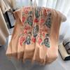 Bufanda cálida de cachemira bordada retro elegante con diseño de flores y plantas para otoño e invierno, chal con aire acondicionado