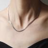 Collar de cadena fina multicapa para mujer, lujo ligero, sentido del diseño de alta gama, cadena de clavícula con borla europea y americana, collar de cadena lisa