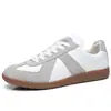 Zapatillas de Entrenamiento Alemanas para Hombre y Mujer Primavera 2026 Nuevos Zapatos Casuales Blancos Estilo Retro Japonés Zapatos de Entrenamiento Militar Alemán para Hombre Zapatos Blancos de Tabla