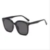 Gafas de Remaches Metálicos con Montura Grande para un Efecto Adelgazante, Populares en Transmisiones en Vivo, Gafas de Sol con Protección Solar, Transfronterizo D