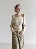 Outono 2026 Novo Estilo Coreano Moda Versátil Ombro Único Tricô Trançado Estilo Preguiçoso Macio e Confortável Tricô Feminino
