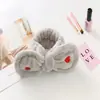 Versión coreana de Love bordado lazo franela diadema para el pelo lavar cara maquillaje banda para el pelo accesorios para el pelo fabricantes al por mayor