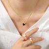 Collar de Corazón de Durazno con Diseño Nicho Francés con Goteo de Aceite de Forma Especial Acero Titanio Chapado en Oro de 18K Joyería Personalizada de Moda Inmarcesible