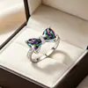 Comércio Exterior Estilo Europeu e Americano Anel de Dedo Colorido com Laço de Diamante Pedra Brilhante Banhado a Ouro Real Anel de Dedo Festa de Banquete Personalidade Versátil