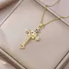 Colar Feminino Colorido Zircônia Joias Design de Nicho Pingente Cruz Completo em Diamante Colar Corrente de Clavícula em Aço Inoxidável