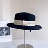 Sombrero de Ala Plana Decorativo de Seda y Lino de Lana Australiana para Mujer, Invierno Luz de Lujo Versátil Elegante Vintage Tendencia de Moda