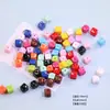 Contas acrílicas 3D em formato de queijo quadrado, coloridas como doces, de 10mm, para correntes de celular e acessórios feitos à mão com miçangas DIY