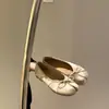 Zapatos Planos Mary Jane Estilo Francés Lunares de Satén Boca Baja para Mujer 2026 Nuevos Zapatos Planos Ballet Punta Dividida con Lazo