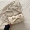 Bolso Cuadrado Pequeño Estilo Coreano con Lazo para Mujer 2026 Nueva Moda Bolso de Hombro para el Trabajo Bolso Cruzado de Hombro Versátil con Estilo