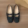 Sapatos Mary Jane Retro com Bolinhas e Fivela Única para Mulheres Outono 2026 Sola Macia Bico Raso Redutor de Idade Versátil Plano Estilo Ballet Sapatos Únicos