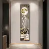 Nove imagens de peixes na entrada, faixas estreitas de pintura de decoração de varanda, de frente para a porta, murais verticais, pinturas no corredor de entrada