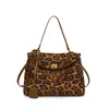 Bolso de hombro retro europeo y americano transfronterizo, nuevo y popular bolso tote de gran capacidad para el día a día, bolso de mano y bolso cruzado simple y versátil