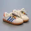 Zapatos de entrenamiento bajos antideslizantes de suela blanda para niños, alemanes, Otoño 2025, nuevos, cómodos, para estudiantes, niños y niñas, zapatos deportivos casuales