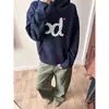 Moletom com Capuz Carta Americana para Mulheres no Outono e Inverno Forrado com Fleece para Aquecimento e Relaxamento, Solto, Casual, Moderno e Versátil