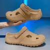 Nuevas sandalias para hombre 2026 para uso en exteriores, pantuflas cerradas antideslizantes, adecuadas para deportes, playa, vadear y conducir.