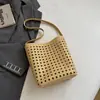 Bolso Pequeño Cuadrado Tejido Hueco Color Sólido Estilo Coreano 2026 Nuevo Llegado de Verano Gran Capacidad Elegante Sensación Relajada Bolso de Hombro Único