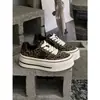 Tenis de piel genuina con estampado de leopardo, nuevo modelo otoño 2026, con cordones, punta redonda, suela suave, suela gruesa, zapatillas de entrenamiento casuales alemanas para mujer
