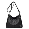 Bolso de Mano para Mujer de Edad Media Estilo Nuevo Otoño 2026 Bolso Pequeño de Moda Casual con Textura Bolso Cruzado de Hombro Único para Mujer Mochila
