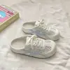 Meias-pantufas respiráveis de bico fechado para mulheres 2026 Verão Novo Estilo Coreano Preguiçoso Casual Sapatos Femininos Modernos Bico Redondo Sapatos para Exterior