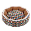 Em Estoque 10% de descontoCama Quente para Gatos Outono e Inverno, Padrão Xadrez Vintage, Cama Redonda Tridimensional para Animais de Estimação, Cama de Gato de Lã de Cordeiro