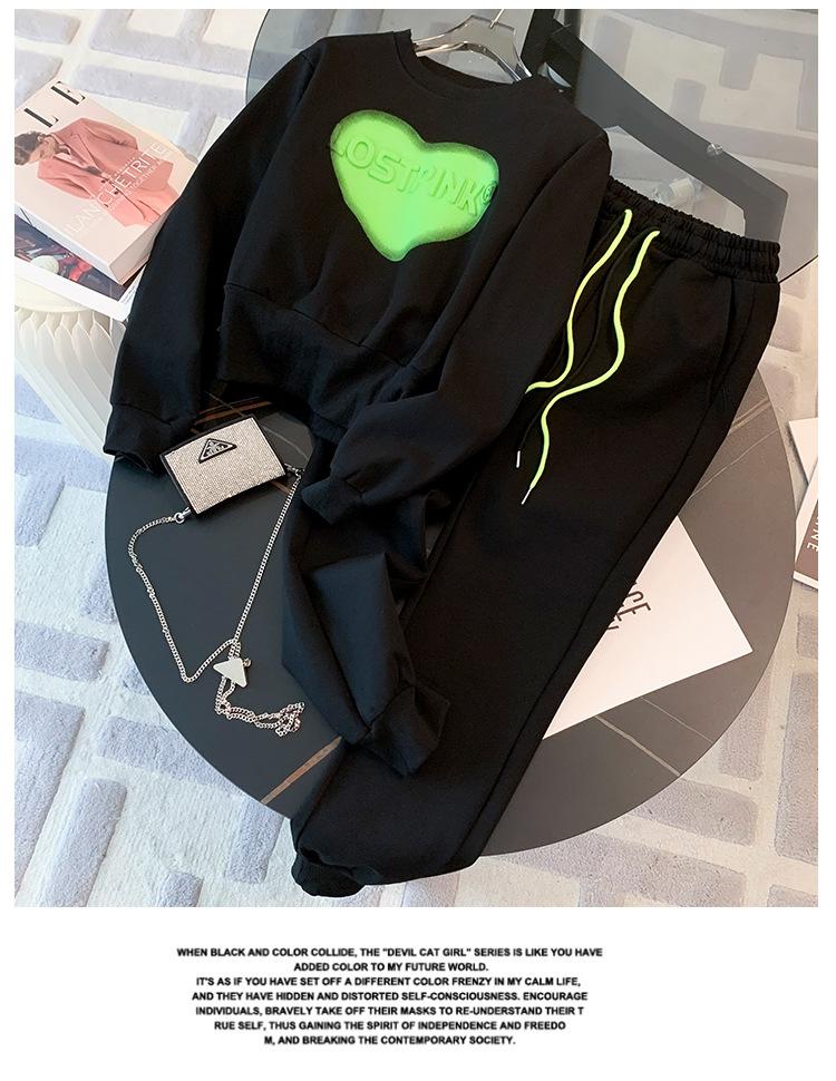 跨境淘货源分销2023秋冬季新款街头潮流减龄小个子爆款欧货网红款运动套装休闲运动气质休闲时尚流行新款秋装秋装女装时尚套装套装女装秋季套装女套装女女士运动服女装两件套套装卫衣套装休闲套装秋季套装女装时尚套装盐系休闲套装女装2023百搭设计感小众洋气欧货阿里国际站跨境采购Cross-border, shopping source, foreign trade, export, distribution 2023 fall, winter, new, street trend, explosive, European goods, network red, sportswear, leisure sports, temperament leisure, fashion popular, new autumn wear, autumn women's wear, fashion suit, women's wear, women's wear, women's wear, women's sportswear, women's two-piece, hoodie suit, casual suit, autumn suit, women's wear, Fashion suit salt department, casual suit women's dress, Ali International Station, cross-border procurement