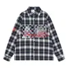 Camisa a cuadros retro americana SAVAGEBASE modelo nuevo otoño 2026 con diseño de bordado de letras y cuello de solapa