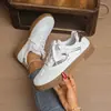 Zapatillas Retro de Entrenamiento Moral de Talla Grande Transfronterizas para Mujer 2025 Primavera y Otoño Nuevas Ligeras Suela Suave Zapatillas Deportivas Zapatos Casuales Venta al por Mayor