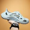 Nuevas sandalias de verano para hombre, calzado de exterior, zapatos de playa de suela gruesa, transpirables huecos, tacón de bolsa, zapatos casuales con agujeros, venta al por mayor