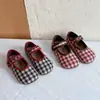Zapatos Mary Jane Retro de Moda para Niñas 2026 Otoño Nuevos Zapatos Casuales a Cuadros para Niños con Suela Suave y Velcro