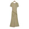 Vestido Retro Elástico de Cuadrado Europeo y Americano de Manga Corta para Mujer con Cintura de Diseño Retorcido Cruzado Falda Larga que Cubre la Cadera Color Puro