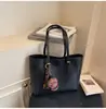 Bolsa tote estilo retrô para mulheres, nova coleção 2026, casual, grande capacidade, bolsa de ombro, versátil e moderna