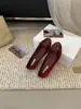 First Encounter Temporada 3 Zapatos Planos de Terciopelo Dulce Estilo Francés con Tacón Oculto para Mujer 2026 Otoño Estilo Pequeño Chanel Bailarinas de Hada