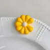 Pintado Goteo de Aceite Agujero Grande Flor Margarita DIY Funda para Teléfono Materiales de Decoración Hechos a Mano Accesorios Coloridos Piezas Pequeñas