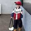 Jaqueta de Baseball Outono para Meninos 2026 Novo Estilo Top Primavera/Outono para Bebê Cool Street Elegante Jaqueta de Motocicleta Infantil Tendência