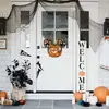 Produtos de madeira são os mais vendidos internacionalmente, apresentando etiquetas do Mickey com tema de Halloween Hollywood, disponíveis exclusivamente para atacado no pequeno mercado de Yiwu.