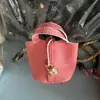 Colgante de Bolsa de Cesta de Verduras Mini, Colgante Exquisito para Llavero de Coche, Monedero Pequeño Lindo, Joyería Creativa para Bolsa de Auriculares