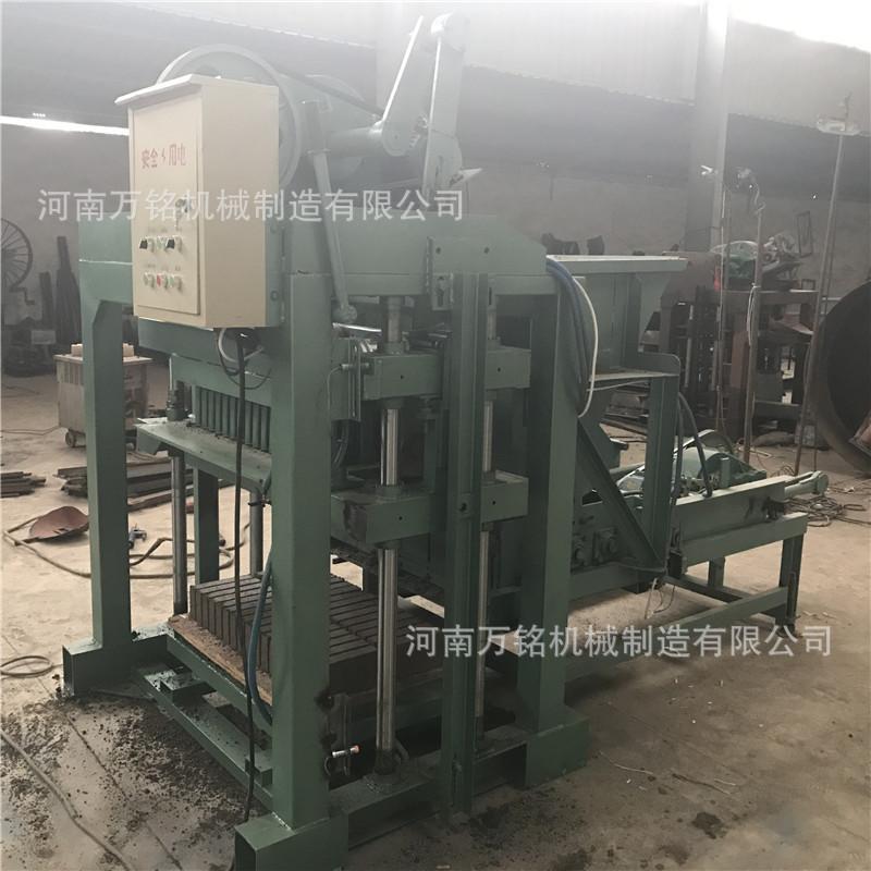铁矿粉85标砖制砖机生产线.JPG