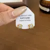 Pendientes de Lujo Ligero Estilo Francés con Forma de Flor Tachonados de Diamantes con un Diseño Sofisticado, Pendientes de Alta Gama para el Día a Día, Pendientes Compactos y de Nicho para Mujer