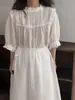 Verão 2026 Novo Vestido Feminino de Linho com Gola de Renda Estilo Japonês Saia Midi Solta Pulôver Pregas Sanfonadas