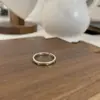 Anillo Abierto de Diseño Nicho Estilo Coreano de Alta Gama con Pedrería Nuevo 2025 Anillo de Plata Elegante Simple de Moda para Mujer