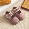 Ins Zapatos Pequeños de Cuero de Lunares Franceses 2026 Nueva Colección Primavera y Otoño Versión Coreana Zapatos de Princesa con Lazo para Niñas Suela Suave Zapatos de Vestir