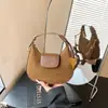 Bolso de luna de moda para mujer, bolso cruzado versátil vintage, bolso de mano ligero de nicho para ir al trabajo y uso diario
