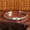 Estilo japonés y coreano retro pulsera de apertura antigua apretón de manos apretón de manos creativa simple moda temperamento pulsera fabricantes al por mayor
