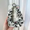Colección~Ligas para el cabello populares, scrunchies, cordones para la muñeca, colgantes para bolsa multiusos, llaveros, correas para teléfono