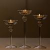 Candelabro de rayas de patas altas de estilo europeo, decoración del hogar, suministros para bodas, cenas románticas a la luz de las velas, accesorios para candelabros